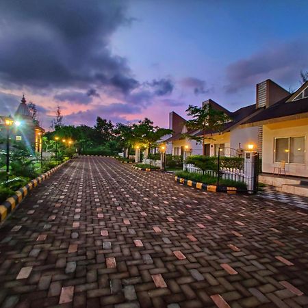 Pushpam Sanskruti Resort Karjat - A Pure Veg Resort Dhamni Экстерьер фото