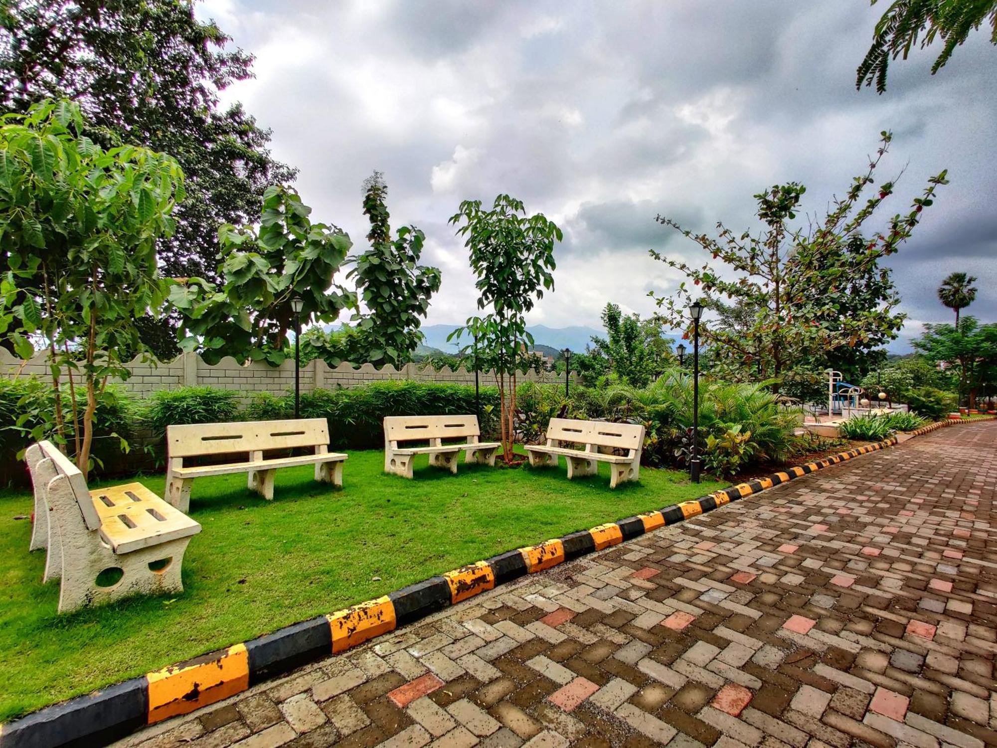 Pushpam Sanskruti Resort Karjat - A Pure Veg Resort Dhamni Экстерьер фото